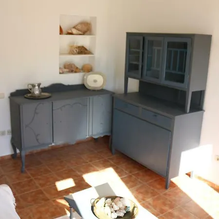 Avgoustis' Stone House Tatil Evi *