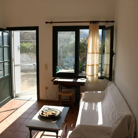 Hébergement de vacances Avgoustis' Stone House *