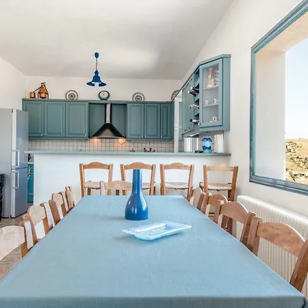 Avgoustis' Stone House * Otziás