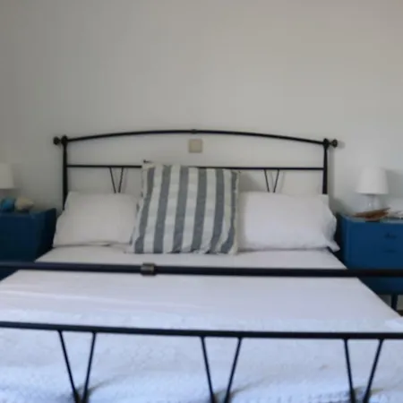 Avgoustis' Stone House Tatil Evi *