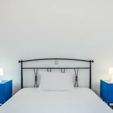 Avgoustis' Stone House Otziás