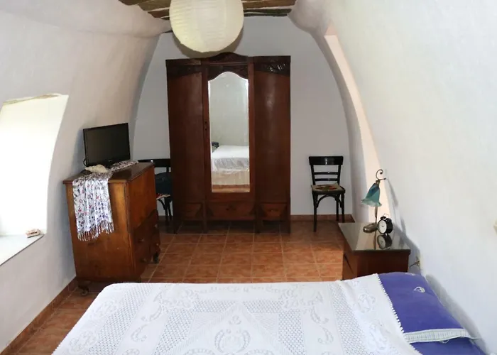 Avgoustis' Stone House Semesterbostad *