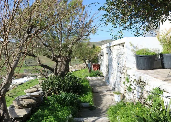 Avgoustis' Stone House Otziás