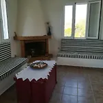 Nyaraló Avgoustis' Stone House Odziász