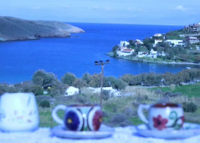Holiday home Avgoustis' Stone House